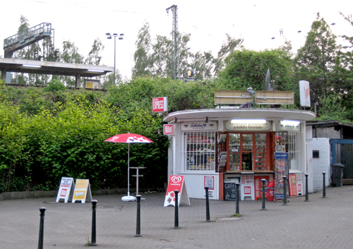 Mehr über den Artikel erfahren Büdchen am Bahndamm